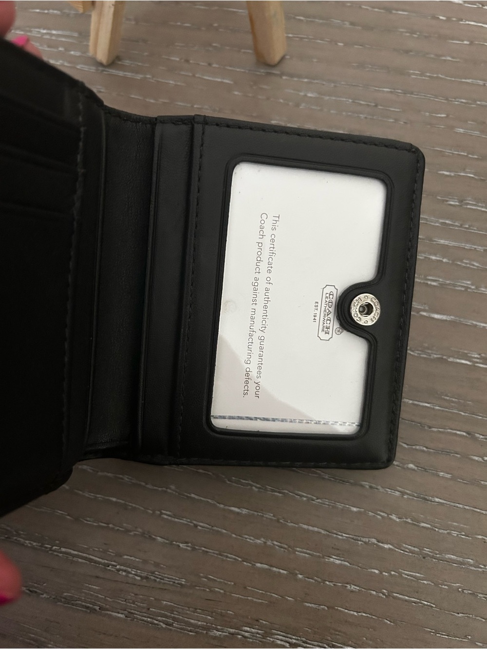 Coach Vintage Black Signature Compact Bifold Wallet EUC - Picture 9 of 14